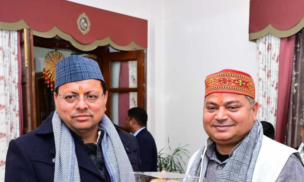 मुख्यमंत्री श्री पुष्कर सिंह धामी से मुख्यमंत्री आवास में केंद्रीय राज्य मंत्री डॉ. राज भूषण...