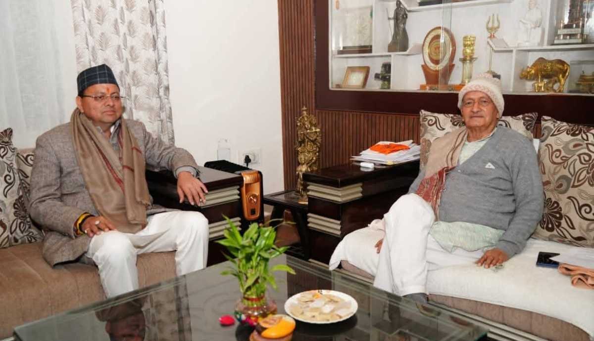 मुख्यमंत्री धामी ने पद्म भूषण सम्मान हेतु चयनित होने पर भगत सिंह कोश्यारी को उनके आवास पर...