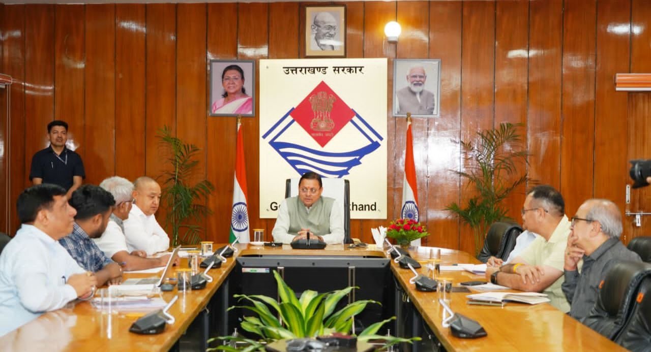 बद्रीनाथ को ‘स्पिरिचुअल स्मार्ट हिल टाउन’ के रूप में विकसित करने की तैयारी, सीएम धामी ने दिए...