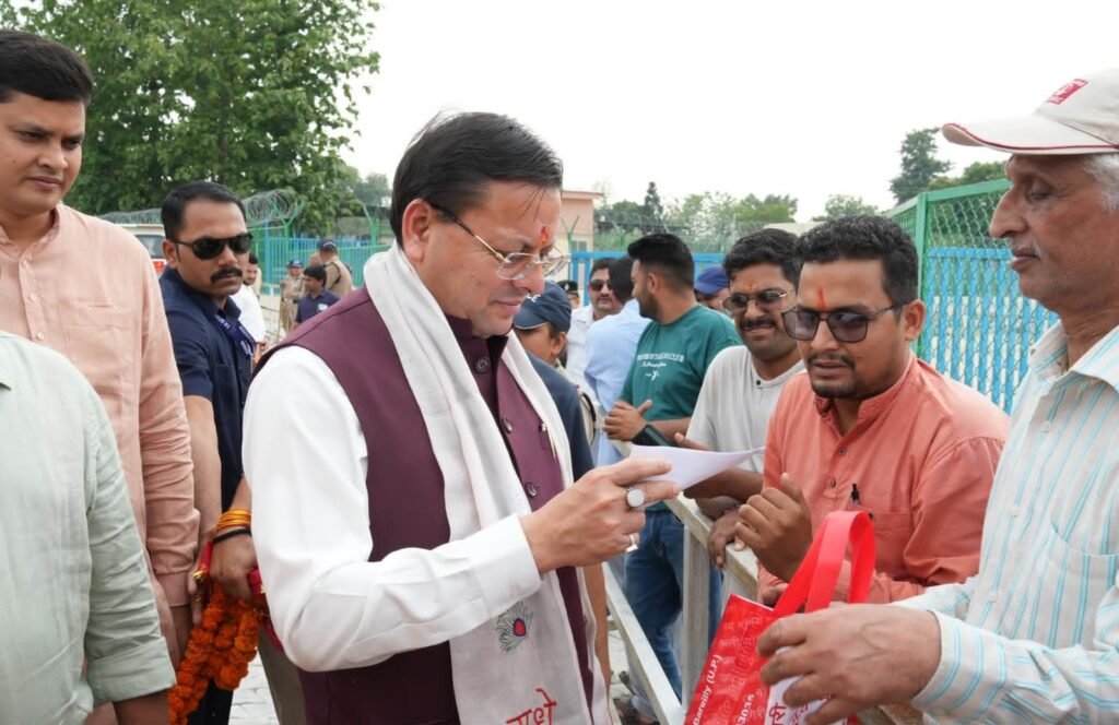 जनसमस्याओं के समाधान को प्राथमिकता दे सरकार, शिकायतों का शीघ्र निस्तारण करें अधिकारी:...