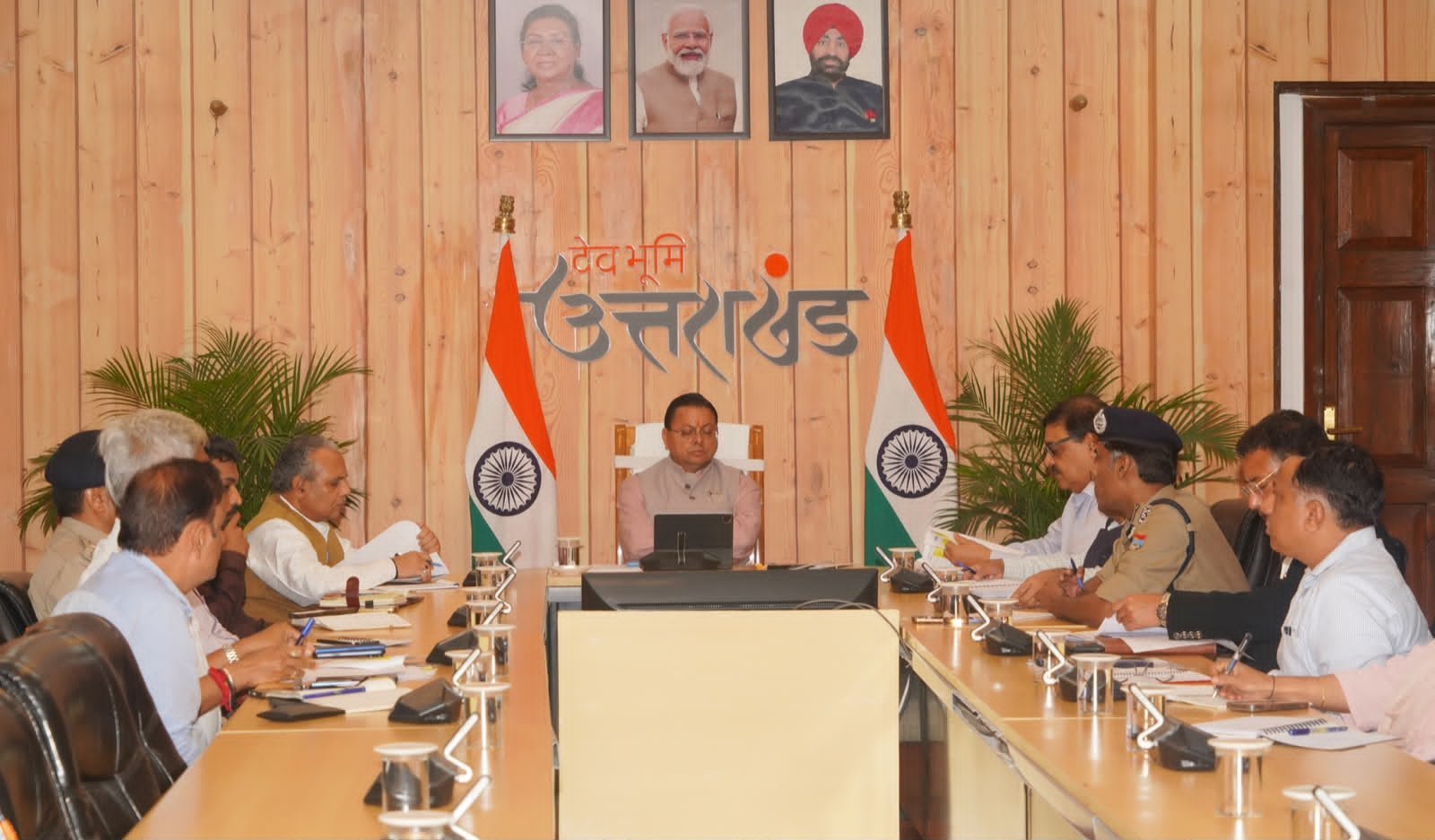 मानसून पर सीएम धामी सख्त, बोले- आपदा प्रबंधन में लापरवाही बर्दाश्त नहीं; 15 सितंबर से ‘जन-जन की...